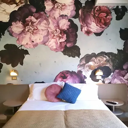 Casa Dorita - Free Breakfast Corner 8-12 Hotel 2*